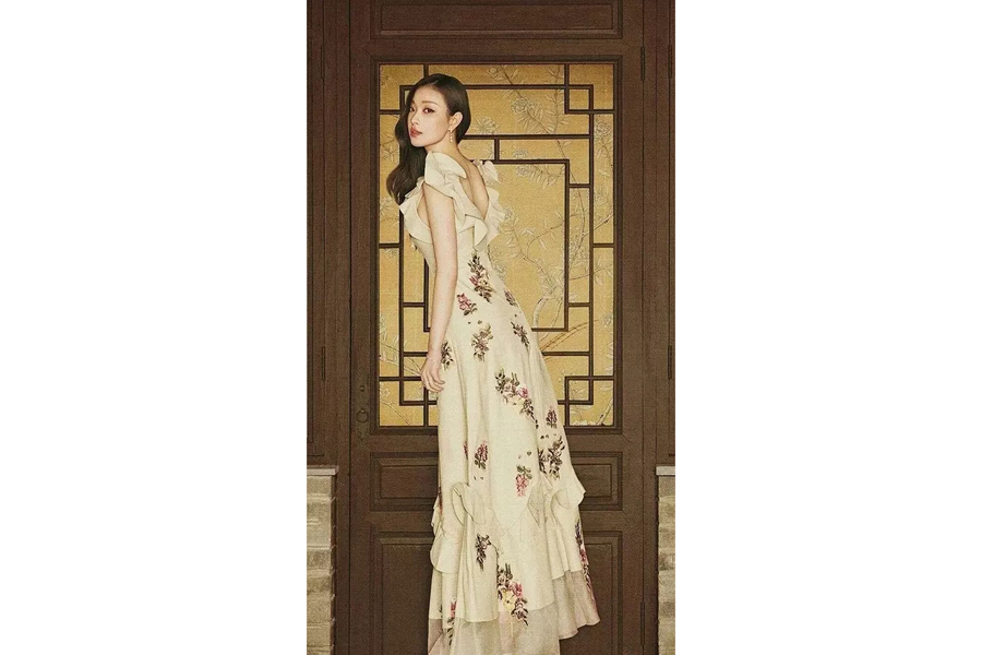 女星斗艷中國(guó)風(fēng)寫真 看看誰(shuí)最美？（組圖）