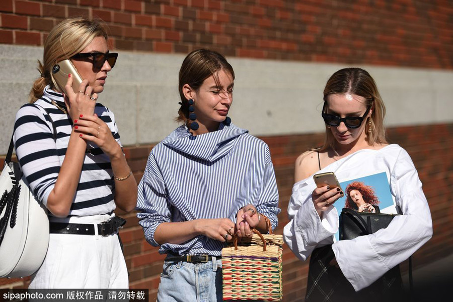 時尚新寵？明星和潮人都拎“菜籃子”出街了！（組圖）