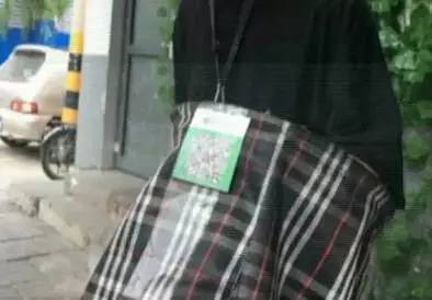 沒零錢？乞討者自帶二維碼