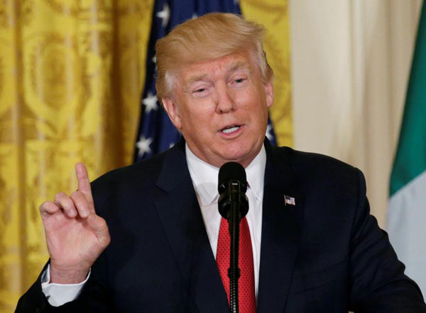 美國(guó)民調(diào)：特朗普、民主黨、共和黨，誰都不受青睞