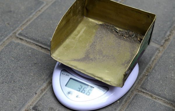 清潔工道路考核“以克論凈” 網友:太苛刻