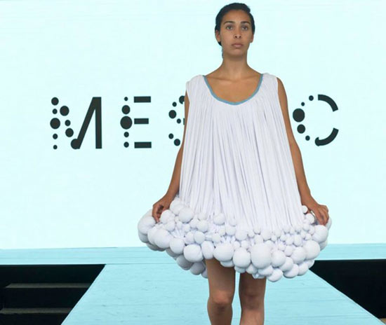 牛糞時裝：荷蘭設計師將牛糞改造成時裝