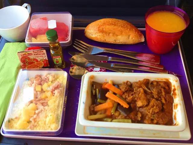 厭倦了國內高鐵餐？來看看“別人家的盒飯”長啥樣（組圖）