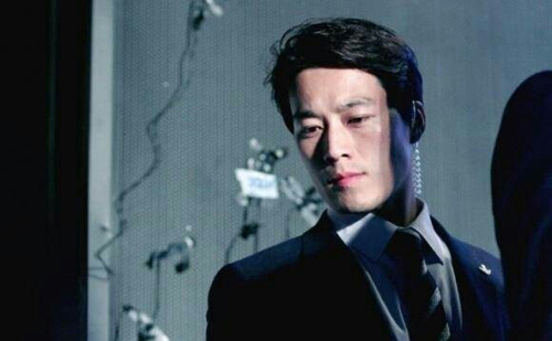 文在寅保鏢因高顏值走紅 與總統并稱青瓦臺F4