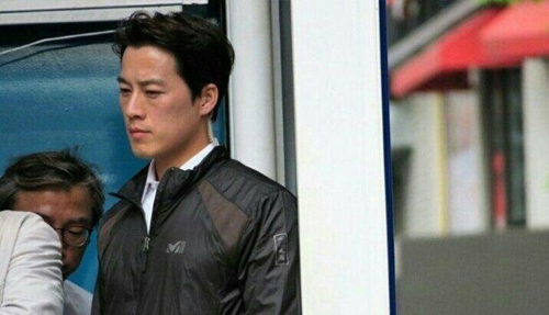 文在寅保鏢因高顏值走紅 與總統并稱青瓦臺F4