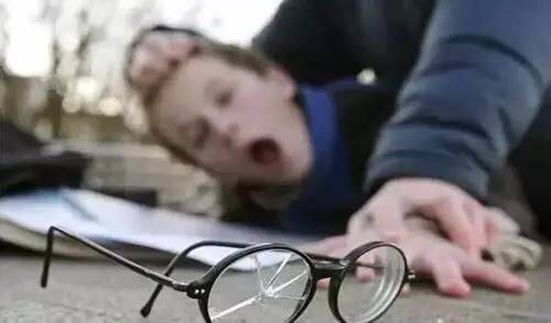 老外在中國：一個校園欺凌的真實故事