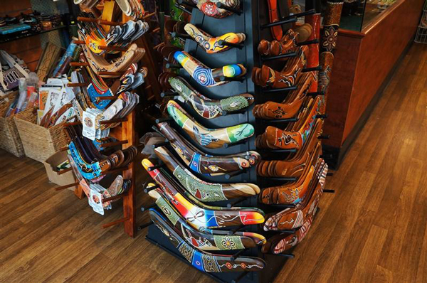 香奈兒奢侈回旋鏢惹怒澳大利亞土著,被指侮辱文化傳統