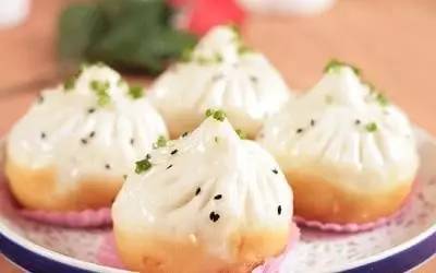 “小心地滑倒”?雷人翻譯終于有人管了,國家給出公共場所英譯標(biāo)準(zhǔn)答案!