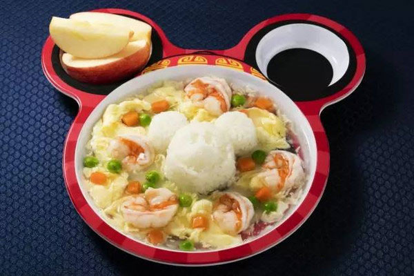 上海迪士尼游客愛上超大火雞腿 迪士尼熱門美食盤點(組圖)