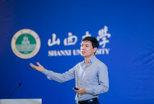 盤點：企業(yè)大佬英文水平PK 誰最溜？誰最雷？