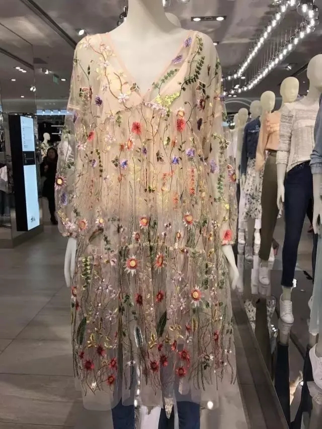 《權力的游戲》女主們的高定服裝燒到了時尚圈(組圖)