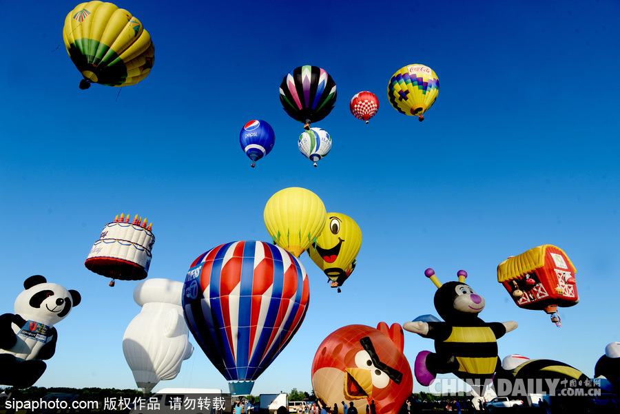 美新澤西州熱氣球節開幕 五彩繽紛扮靚天空（組圖）