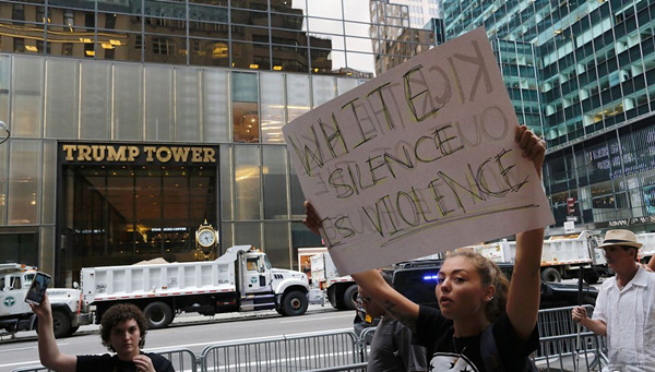 白人種族暴力撕裂美國！特朗普不當表態遭各界質疑