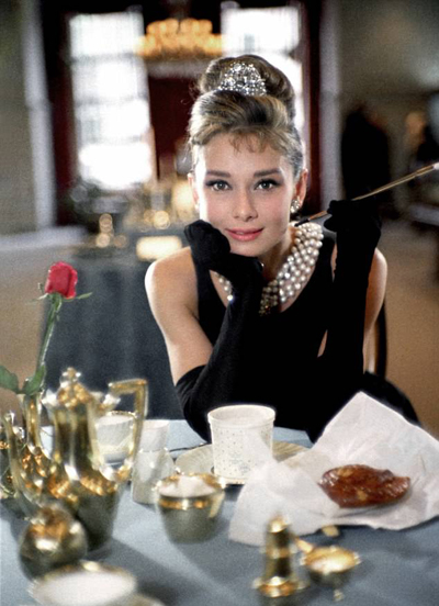 盤點：世界上最昂貴的名人禮服，有多貴就有多美?。ńM圖）