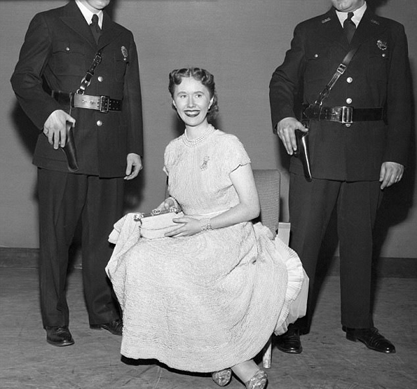 盤點：世界上最昂貴的名人禮服，有多貴就有多美！（組圖）