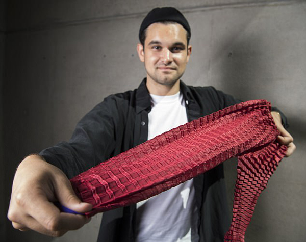 神奇衣服自動長大 媽媽再也不用擔心我長太快啦