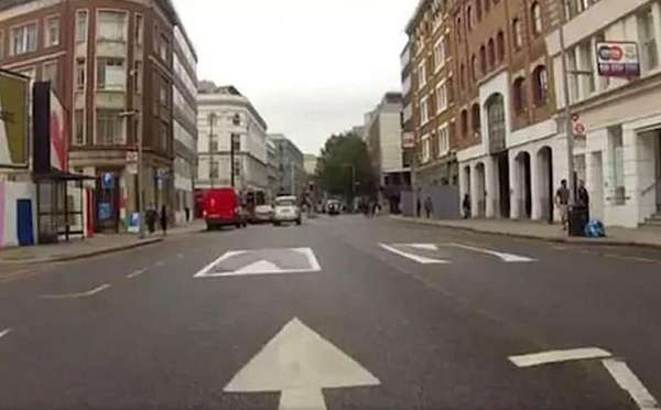 人形路樁、安全車、城市麥田圈,為了交通安全,各國(guó)也是拼啦