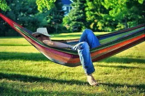 全球五個(gè)最長(zhǎng)壽國(guó)家:西班牙人靠午休