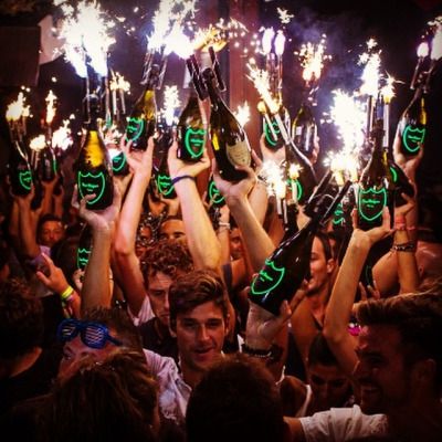 去酒吧不會(huì)這些英語(yǔ),那還是早點(diǎn)睡吧