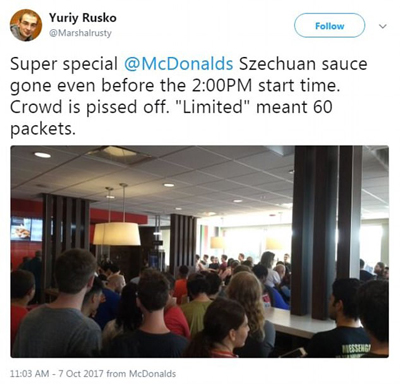 為了爭奪這一小包四川辣醬，美國人民甚至驚動了警察