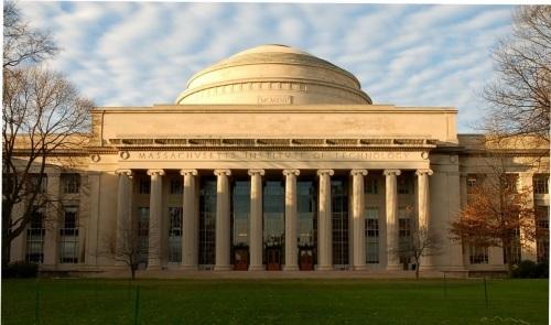 2018年全球大學排行榜新鮮出爐 清華大學計算機專業名列第一