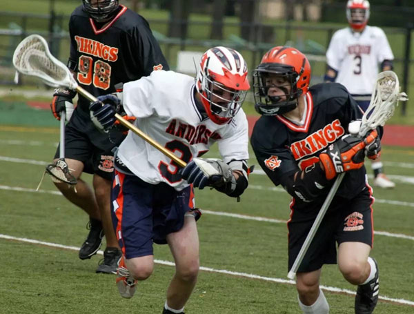 詞匯量不夠也想談笑風(fēng)生？可以試試這幾招來補救