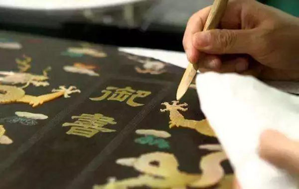 習近平特朗普同游故宮！那些讓特朗普驚嘆的殿、樓、齋，用英文怎么說？