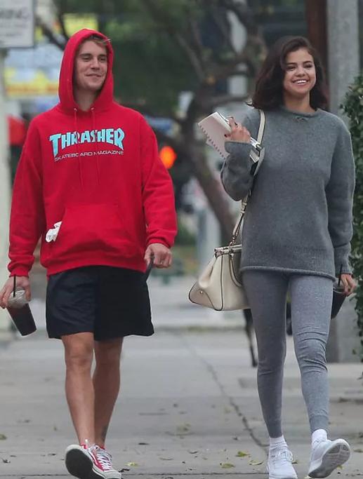 雙語(yǔ)盤點(diǎn)：2017年發(fā)糖的名人CP，你覺得哪一對(duì)最甜？