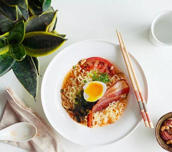 中國人不愛吃泡面了？熱心的BBC深入分析原因，有理有據(jù)，無法反駁