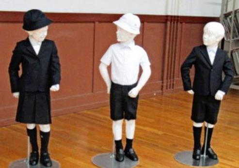 日本一小學定制阿瑪尼校服遭投訴 校方:能彰顯地位