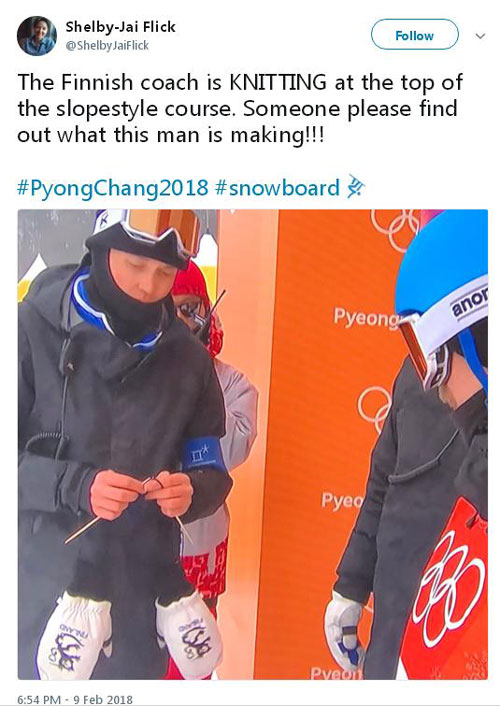 真淡定!芬蘭教練冬奧賽場打毛線 四年前索契他就這么干