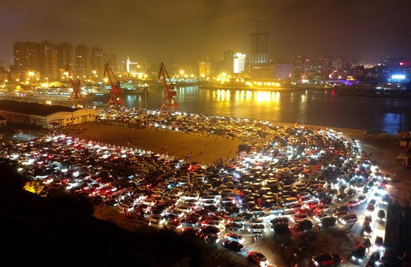 “海陸空”回家難 海口上演真實版“人在囧途”