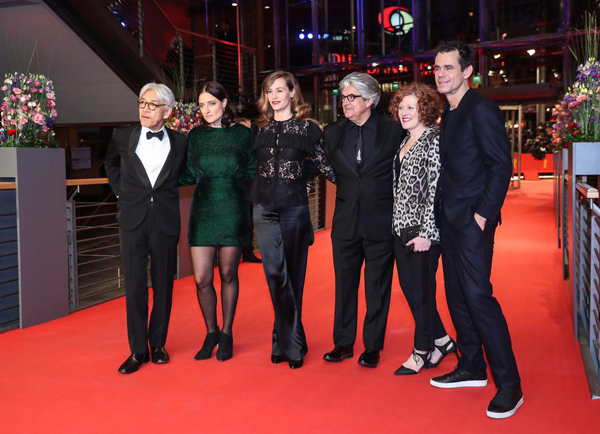 合影時怎么站位才好看？紅毯攝影師教你幾招