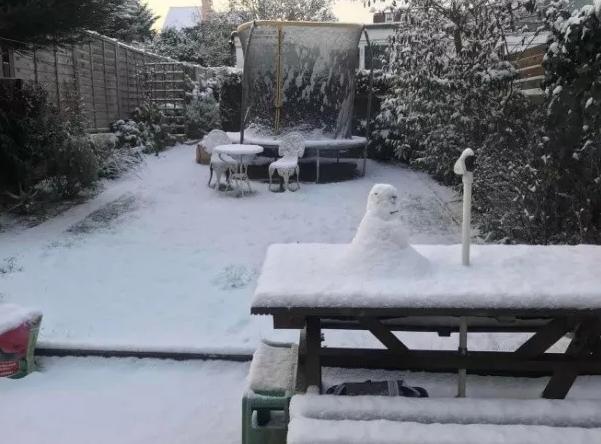 寒潮侵襲！英國人如臨大敵，卻遭北歐加拿大網(wǎng)友無情嘲笑