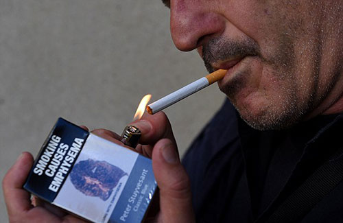 研究:男性長期看電視更易患腸癌