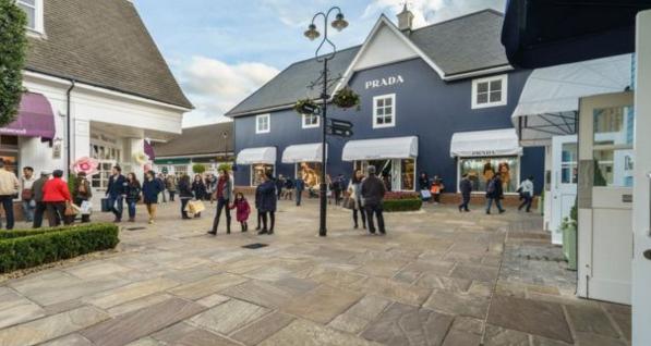 中國人狂愛比斯特驚動BBC,但這家折扣村早被外媒扒皮了