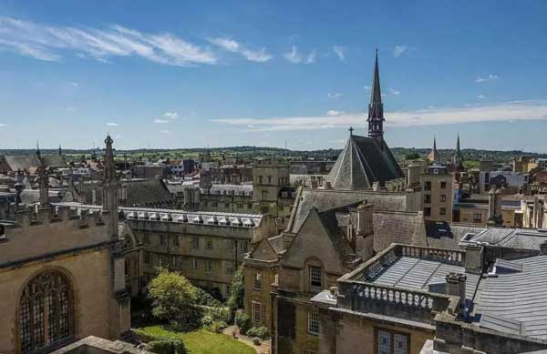 “郭冬臨之陷落”炸出一堆神翻譯，這些腦洞可以承包一整年的笑點