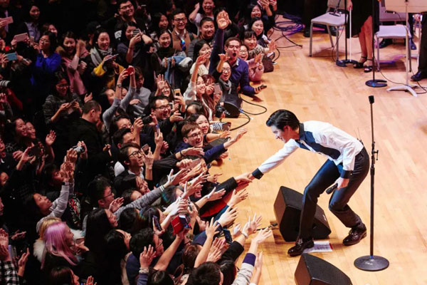 王力宏獲博士學位，3分鐘完美英文演講