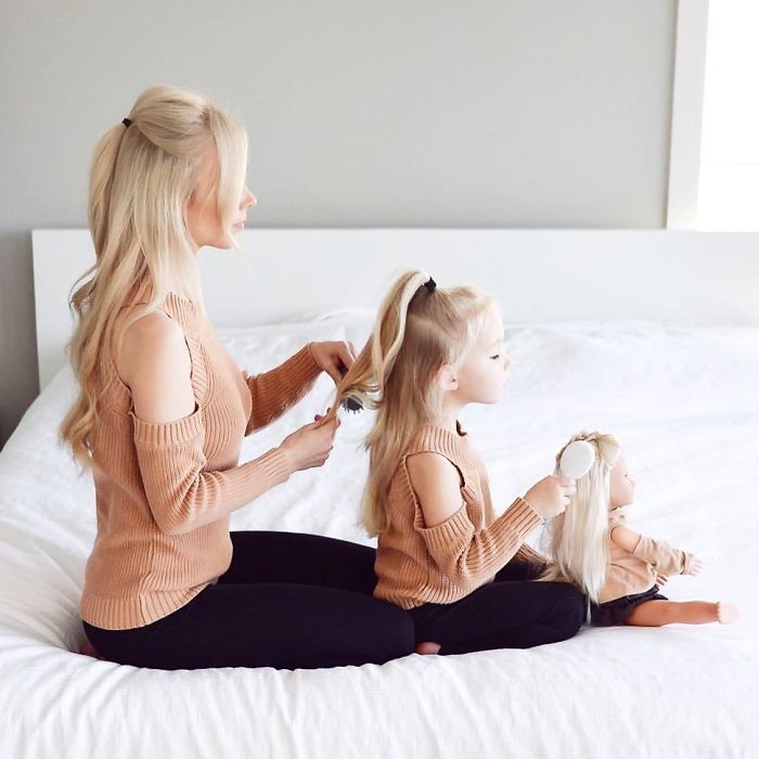 搞笑一家人：原來(lái)全家福還可以這么拍（組圖）