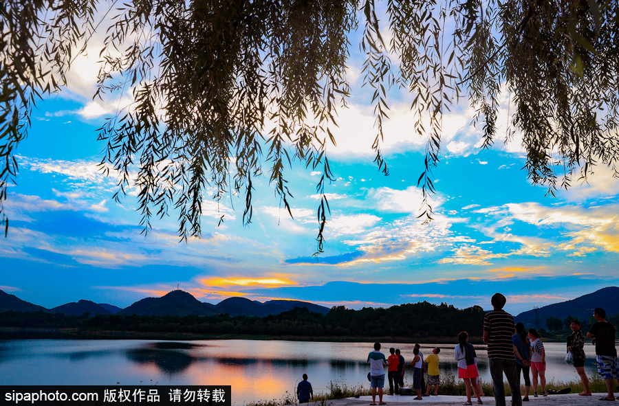 藍天白云刷屏！盤點風清日朗的絕美風光 為眼睛降溫