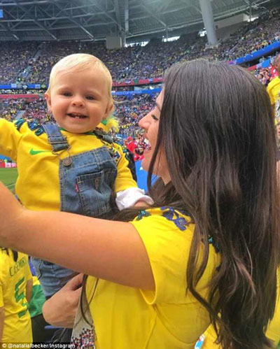 巴西國足高顏值門將火了，網友：確定不是錘哥失散多年的弟弟？