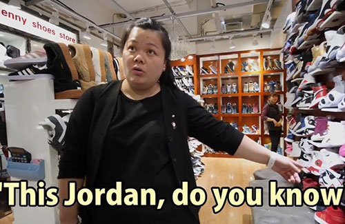 北京秀水街女老板全英文砍價，野路子口語逆天了（視頻）