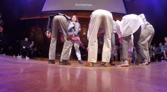 老鼠性生活、胯下看世界……今年的“搞笑諾獎”還是那股熟悉的奇葩味道