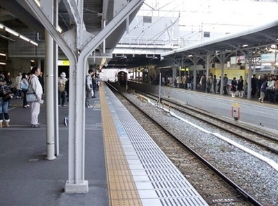 日本：環保“路軌兩用車”將面世