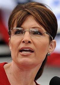 美副總統候選人佩林無框眼鏡引領時尚