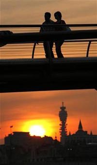 英國：經濟危機致尋求婚姻咨詢的人增多