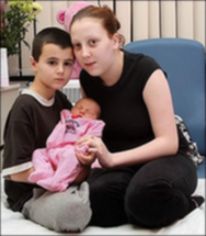 英國13歲男孩當爹引各界熱議