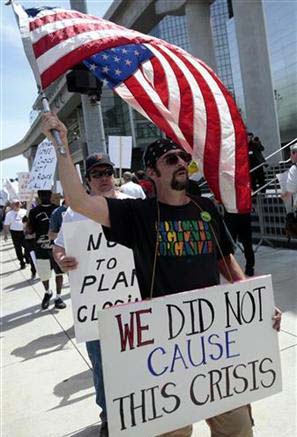 美國失業者的救命稻草：救濟、儲蓄和配偶