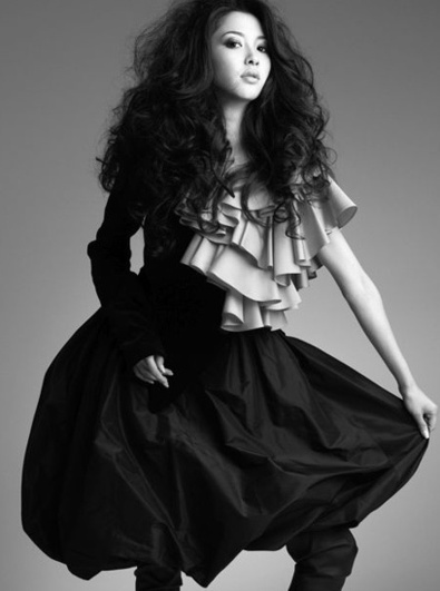 日本環球小姐“超短”和服惹爭議