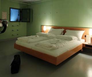 World's 1st 'zero star hotel' <BR>世界首家'零星級(jí)'賓館